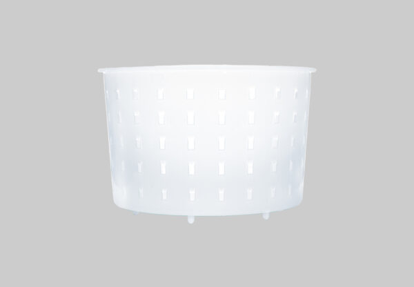 (3047)moule à pâte molle perforé fin, avec fond, dia. 135 108 mm haut. 123mm.2